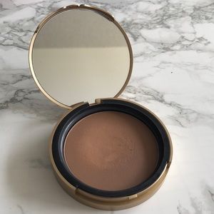 🌼 2/$15 Too faced bronzer
